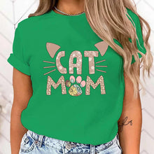 Lade das Bild in den Galerie-Viewer, Cat Mom T-Shirt
