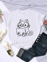 Lade das Bild in den Galerie-Viewer, Cat Study T-Shirt
