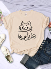 Lade das Bild in den Galerie-Viewer, Cat Study T-Shirt
